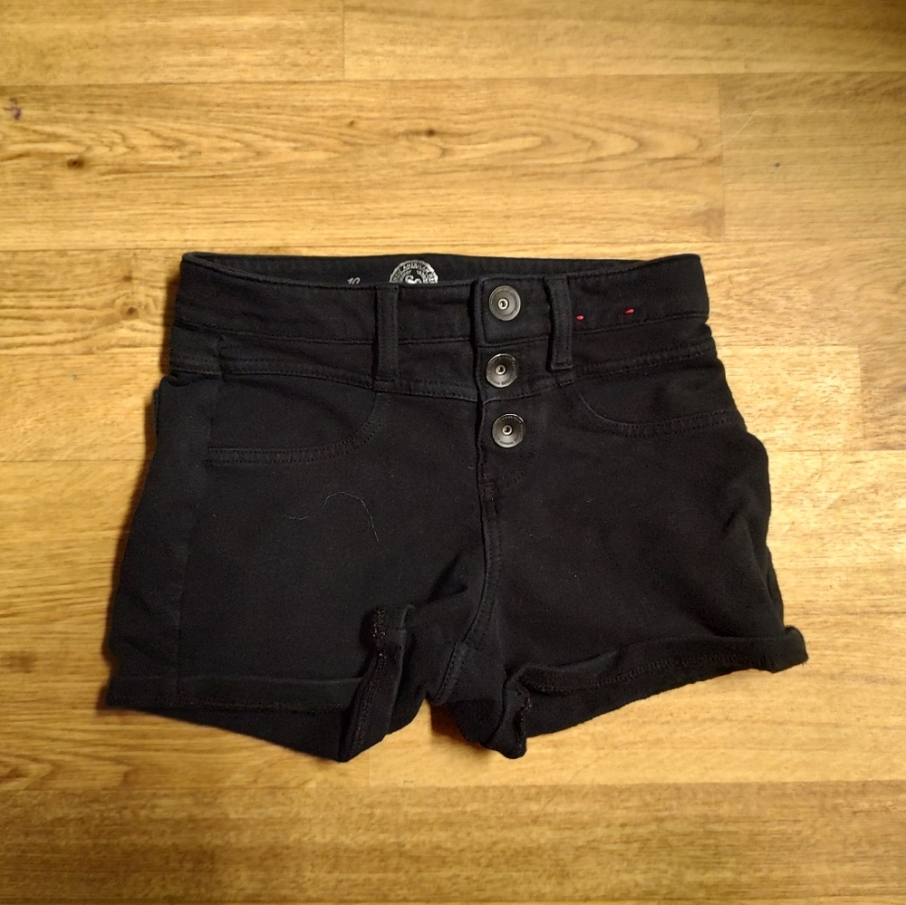 Black SO size 10